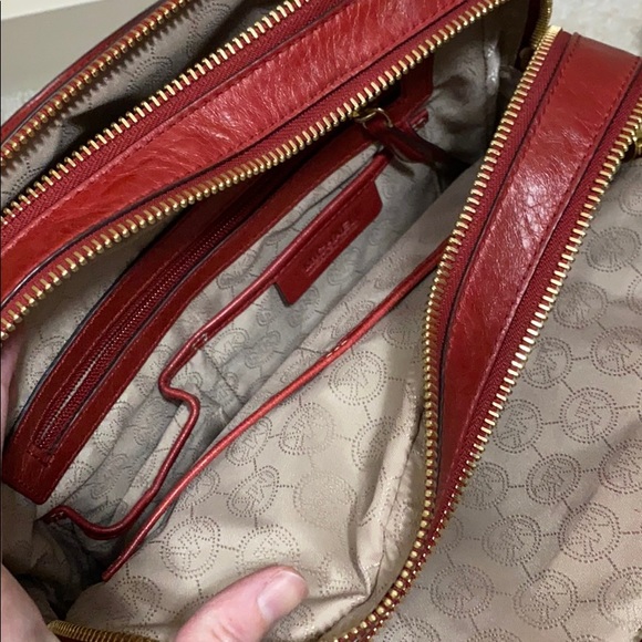 Michael Kors handbag - Picture 8 of 13